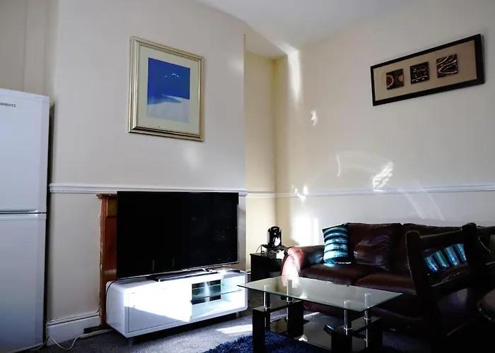 Beautiful And Spacious Home In The Heart Of Newcastle Upon Tyne