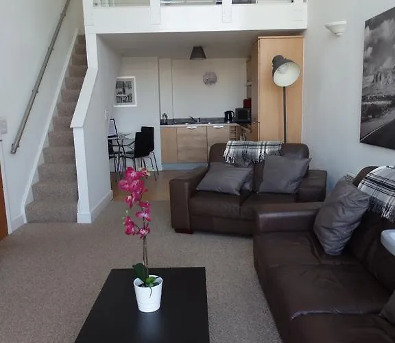 Executive Apartment With City Views
