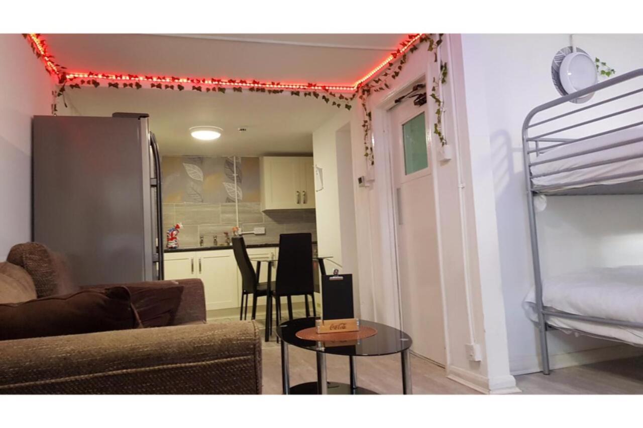 Hostel Summerhill House *