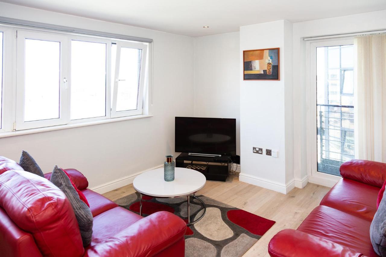 Alexander Apartments Newcastle 3*