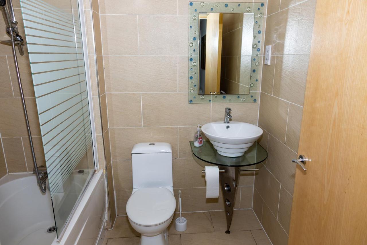 Alexander Apartments Newcastle Guest house 3*