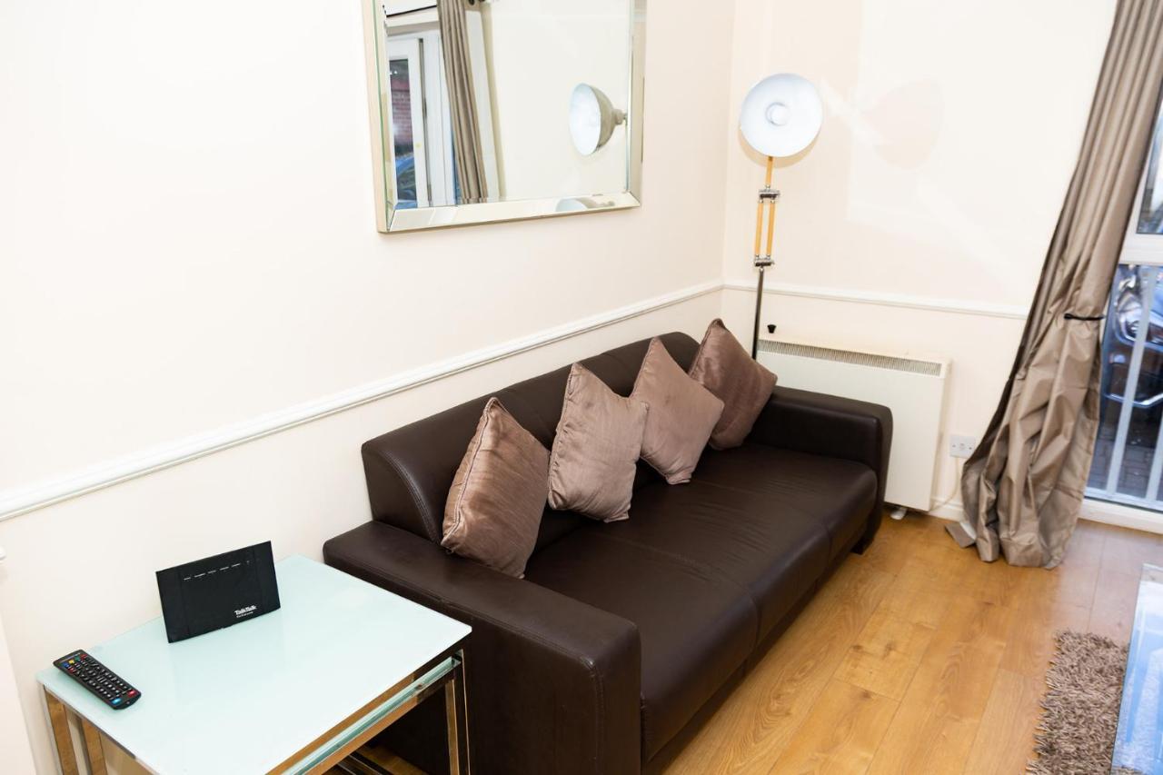 Alexander Apartments Newcastle Guest house