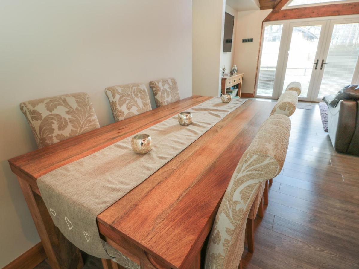 Treetops Holiday home Newcastle upon Tyne