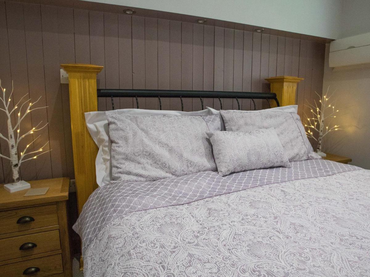 Treetops Holiday home Newcastle upon Tyne