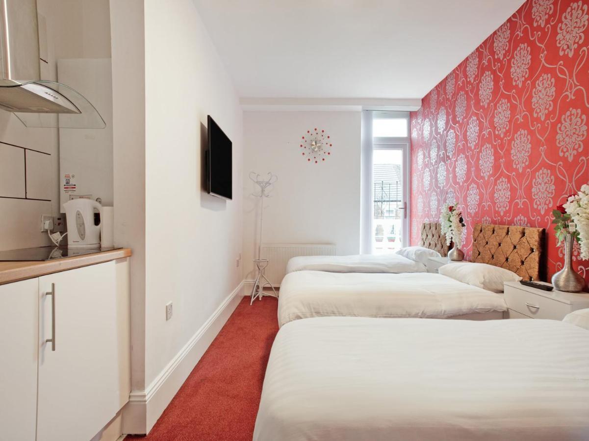 Hotel Oyo The Benwell 2*