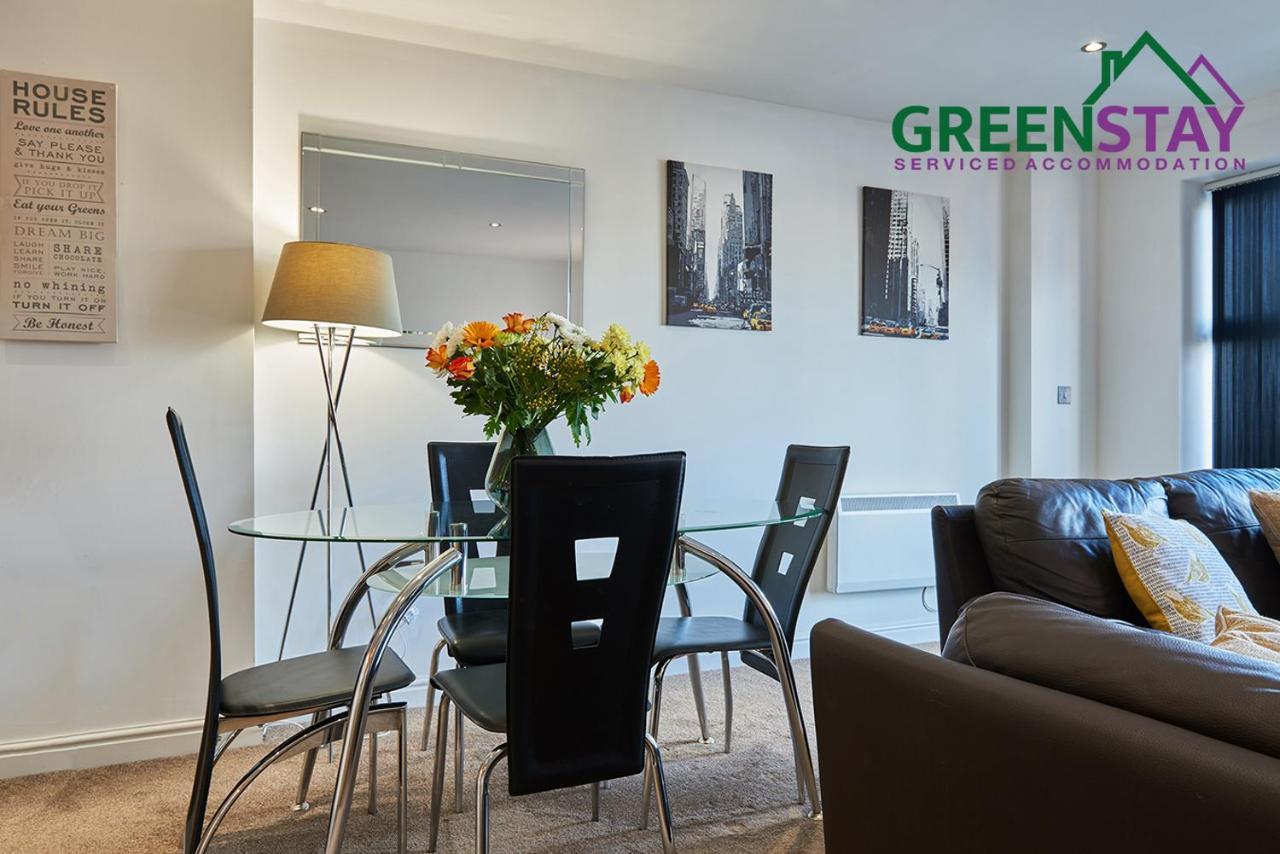 Clarence Court Newcastle: Centre With Parking & Balcony *