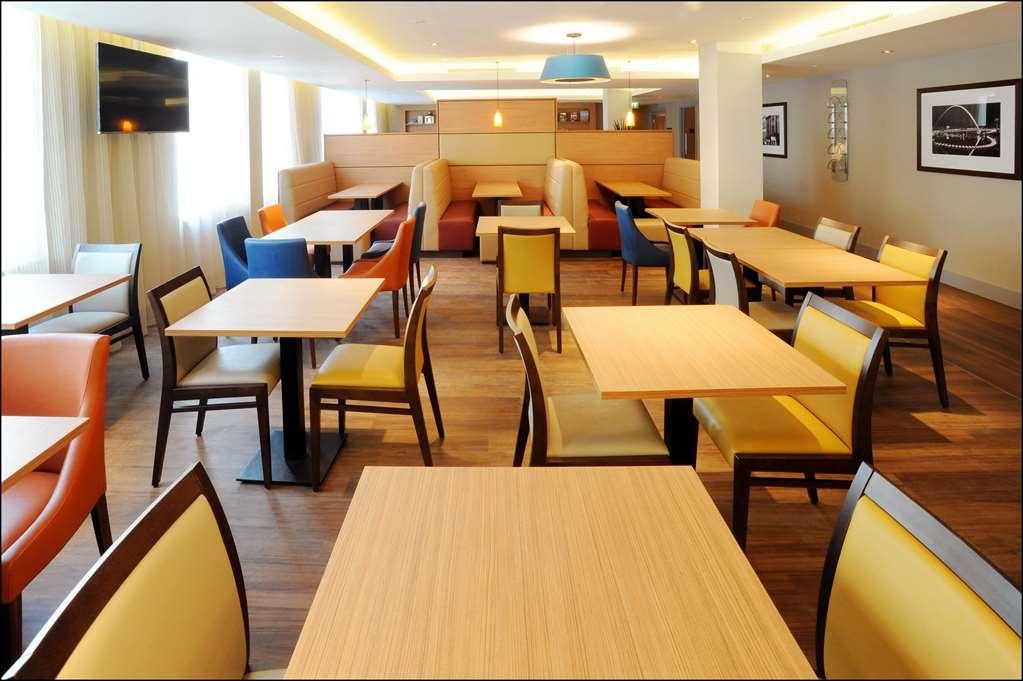 Hampton By Hilton Hotel 3*