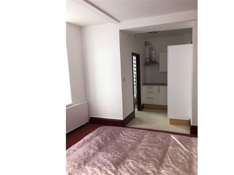 Oyo The Benwell Hotel 2*
