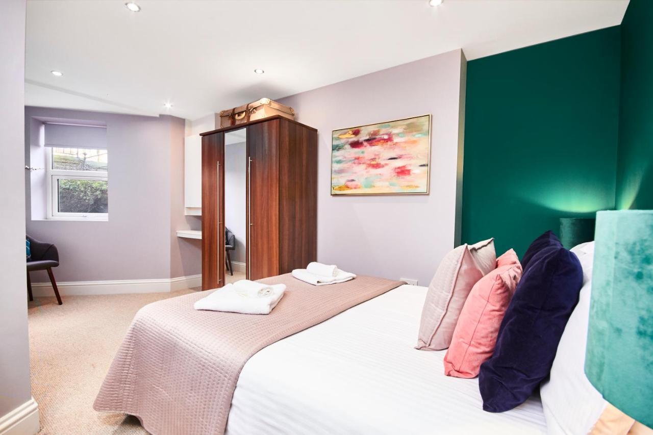 Treasure - Sleeps 4 - Lower Ground Floor Apartment