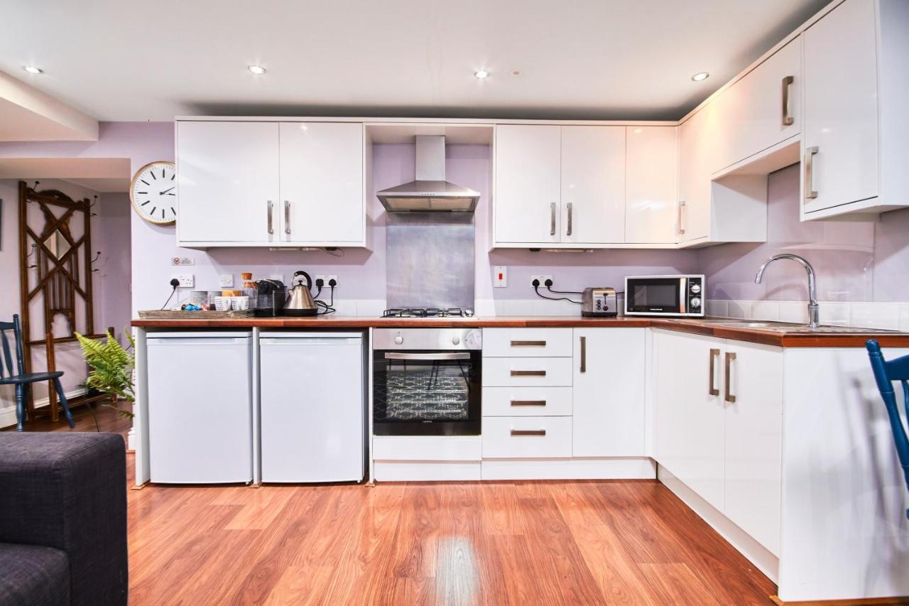 Treasure - Sleeps 4 - Lower Ground Floor Apartment *