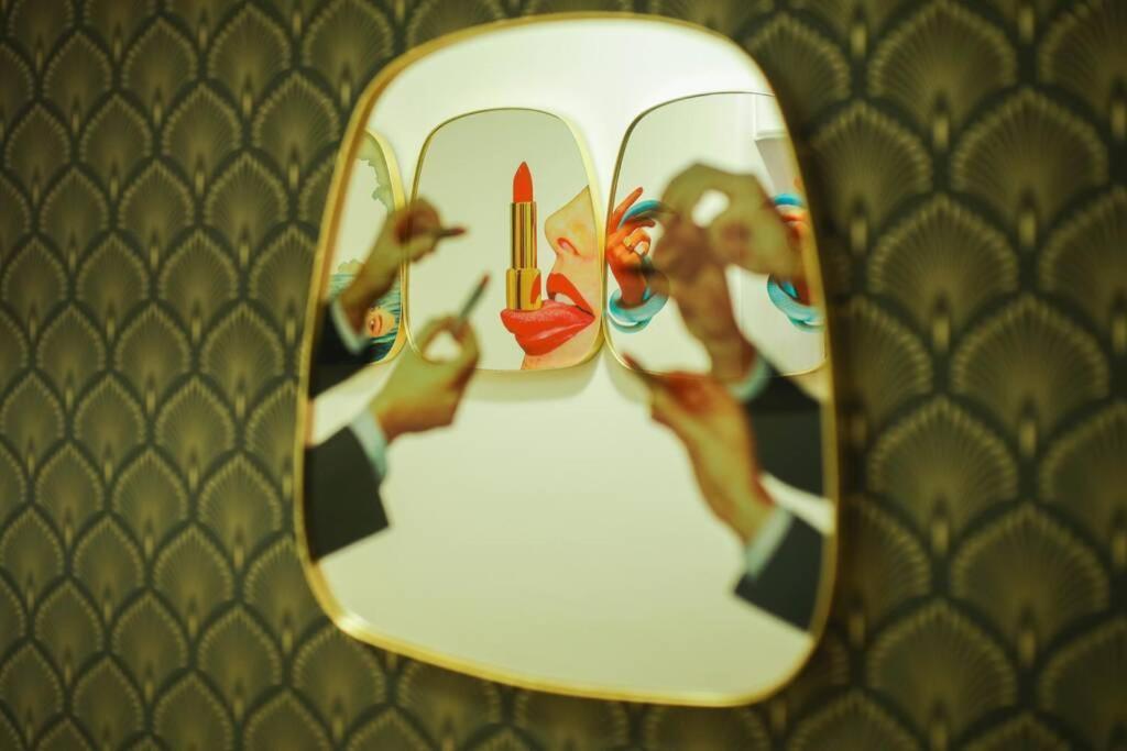 Apartment Quirky Art Deco *