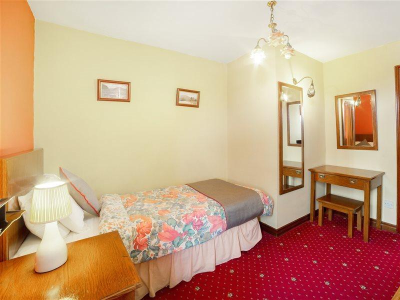 Hotel Oyo The Royal