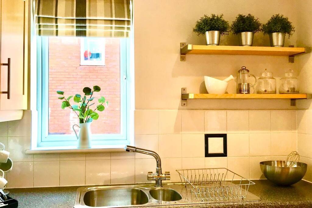Stylish Quayside 2 Bed With Beautiful River Views Newcastle upon Tyne