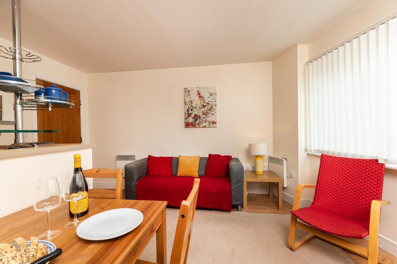 Oakstays St James' Gem Newcastle upon Tyne