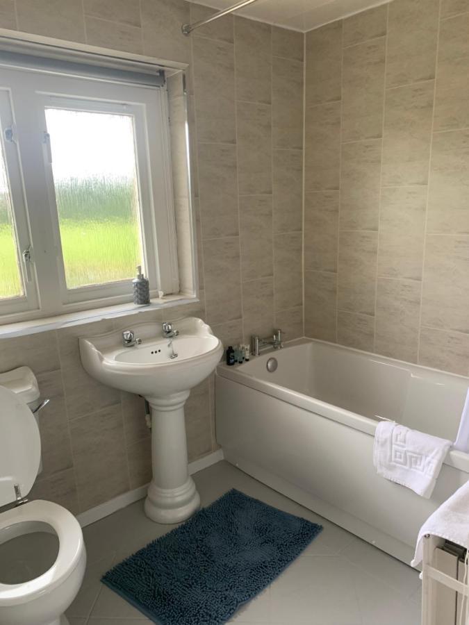 The Snug, Ideal For Sporting Events And Breaks, Hidden Nook In The Heart Of Newcastle, With Parking, Wifi, Smart Tv, Close To Local Travel Links Holiday home