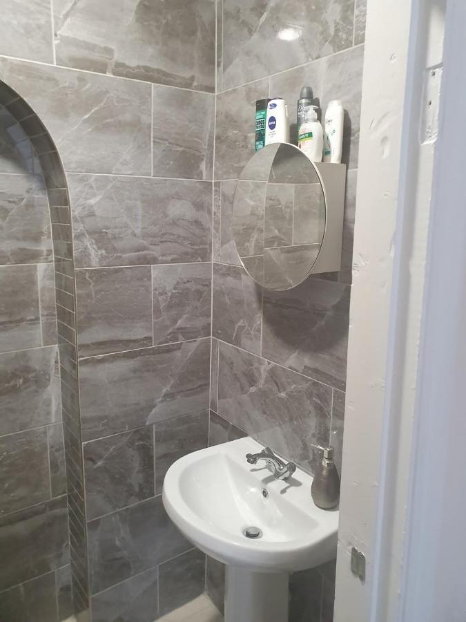En Bedrooms, Heaton, Guest house *