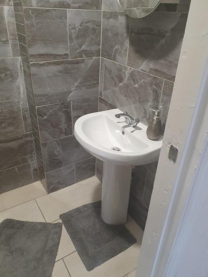 En Bedrooms, Heaton,