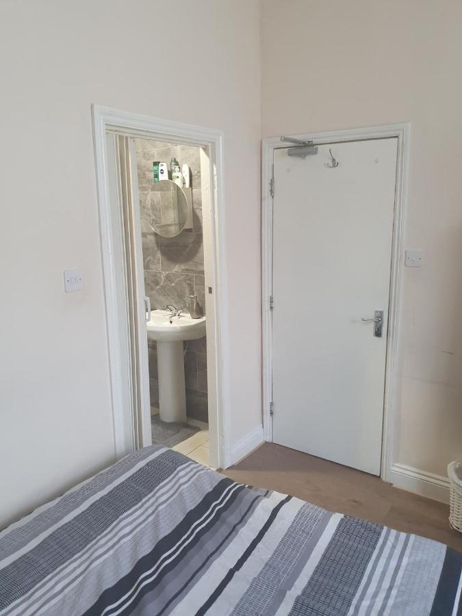 Guest house En Bedrooms, Heaton, *