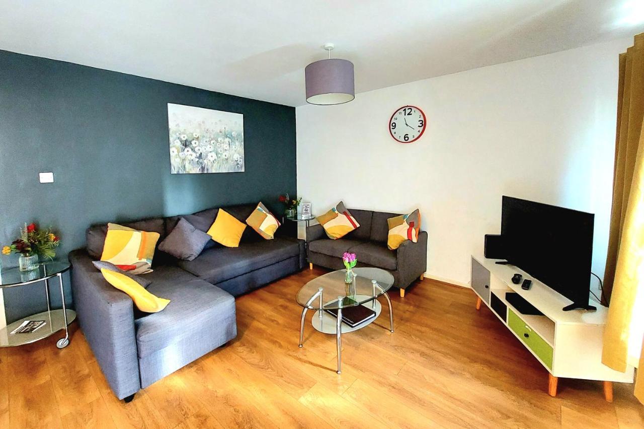 Milton House: 3-bed With Free Wi-fi And Parking In * Newcastle upon Tyne