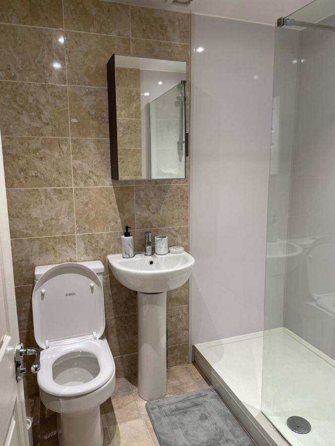 Apartment St Flat By Hnfc - Netflix & Popcorn