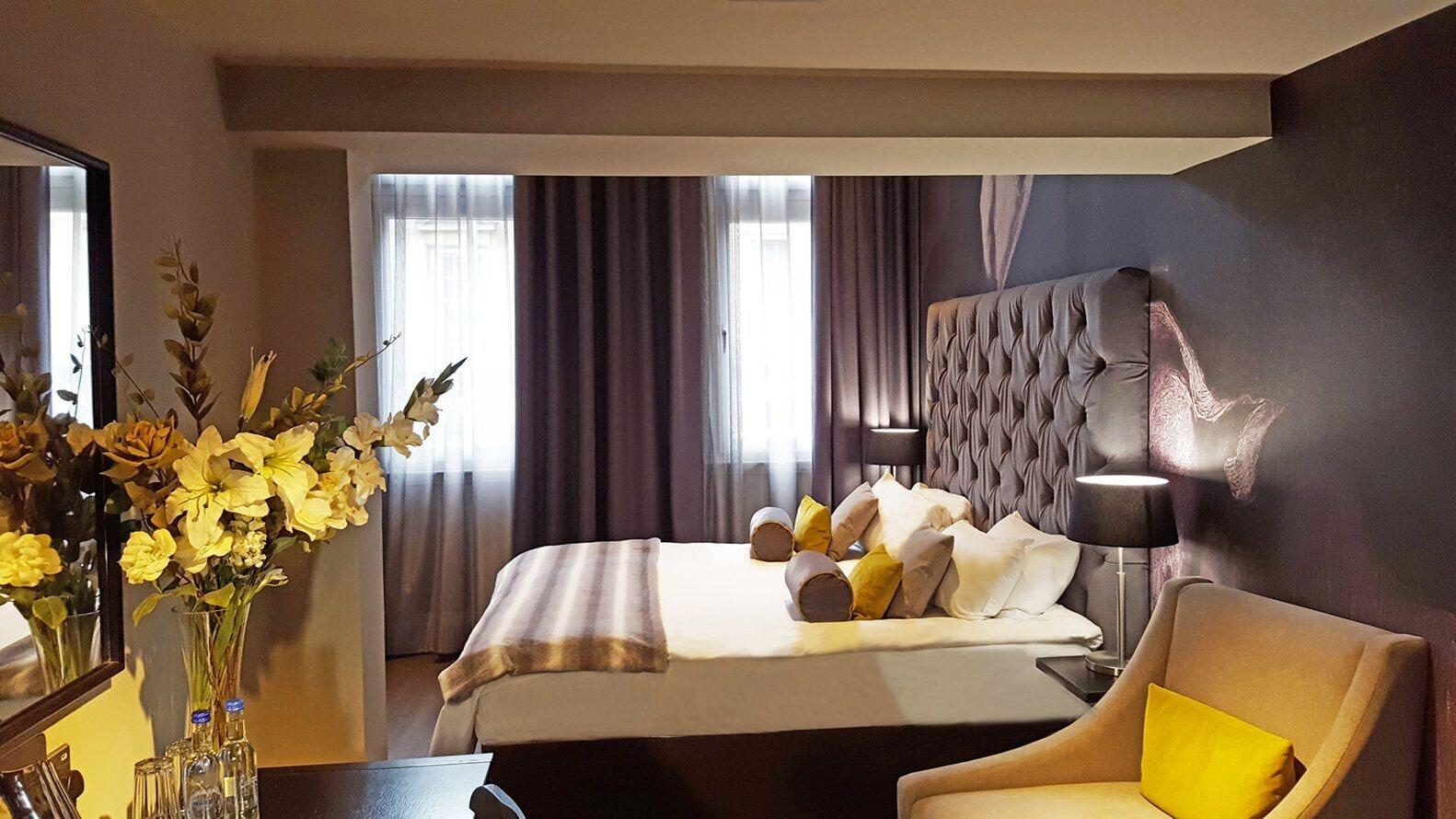 Grey Street 4*