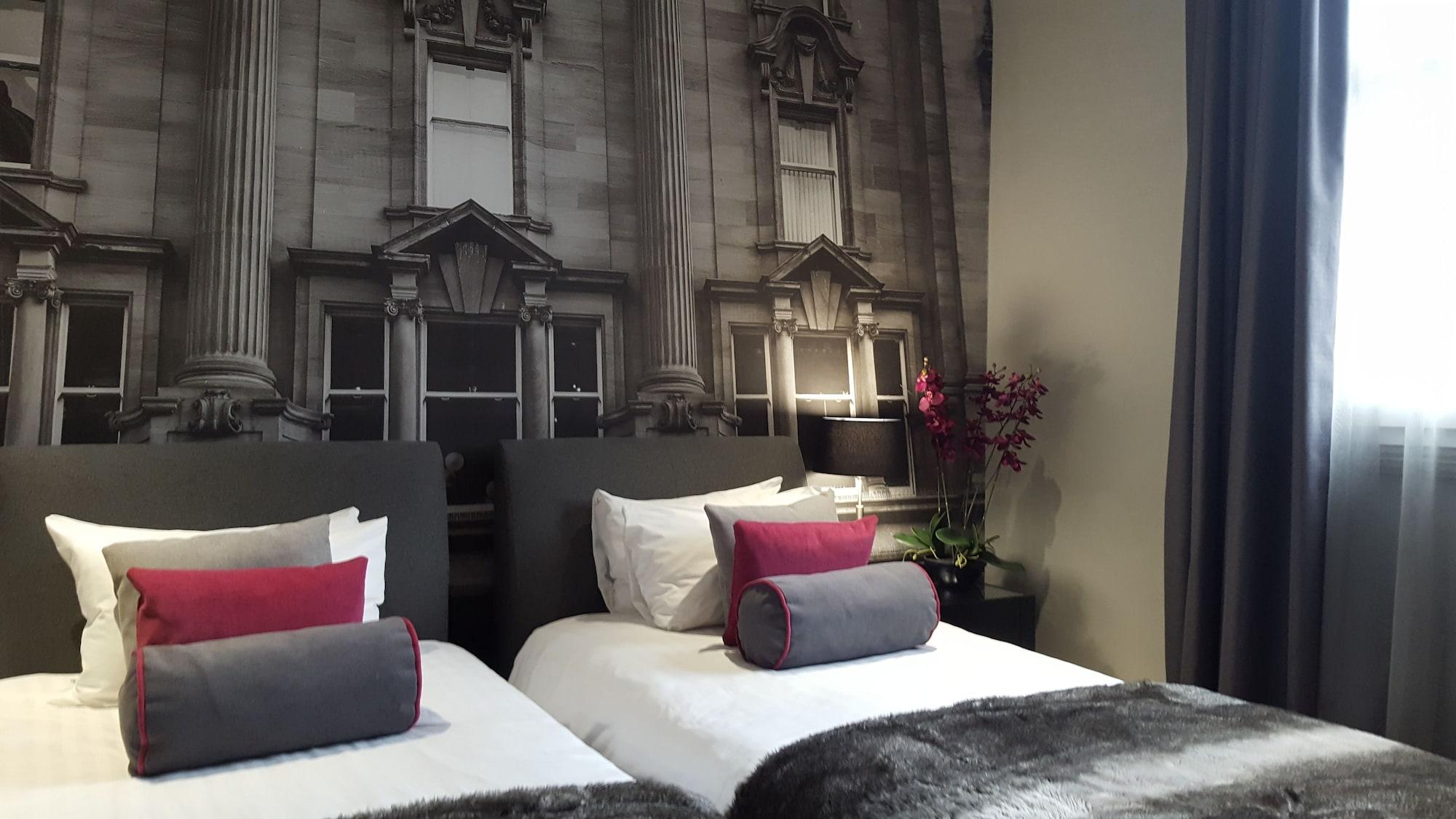 Grey Street 4*