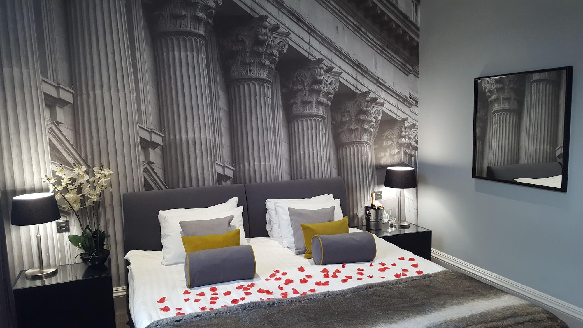 Hotel Grey Street 4*