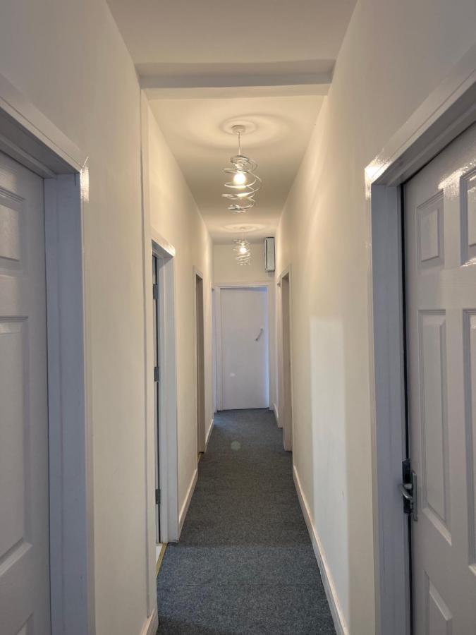 The Bake - 5 Bedroom Large Sleeps Up To 16 Person Newcastle upon Tyne