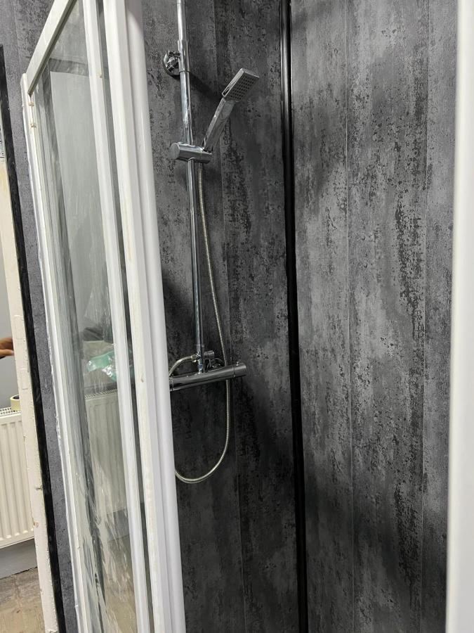 Nuns Moor Fully Equipped Kitchen Free Parking Netflix Apartment