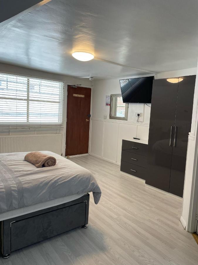 The New George Hotel 2*