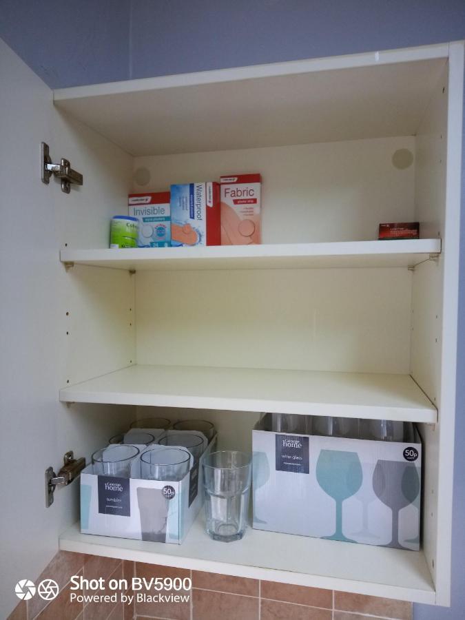 Ovington Grove 1 Free Parking Fully Equipped Kitchen 3 Bedrooms Netflix *