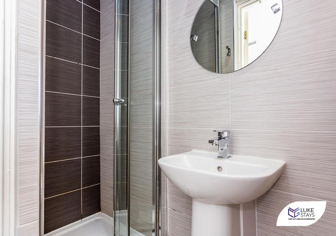 Luke Stays - Grosvenor Road Hotel Newcastle upon Tyne