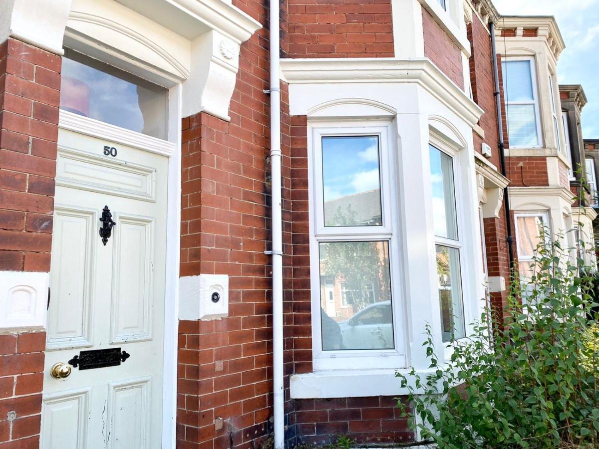 50 Biddlestone Road Heaton Apartment *