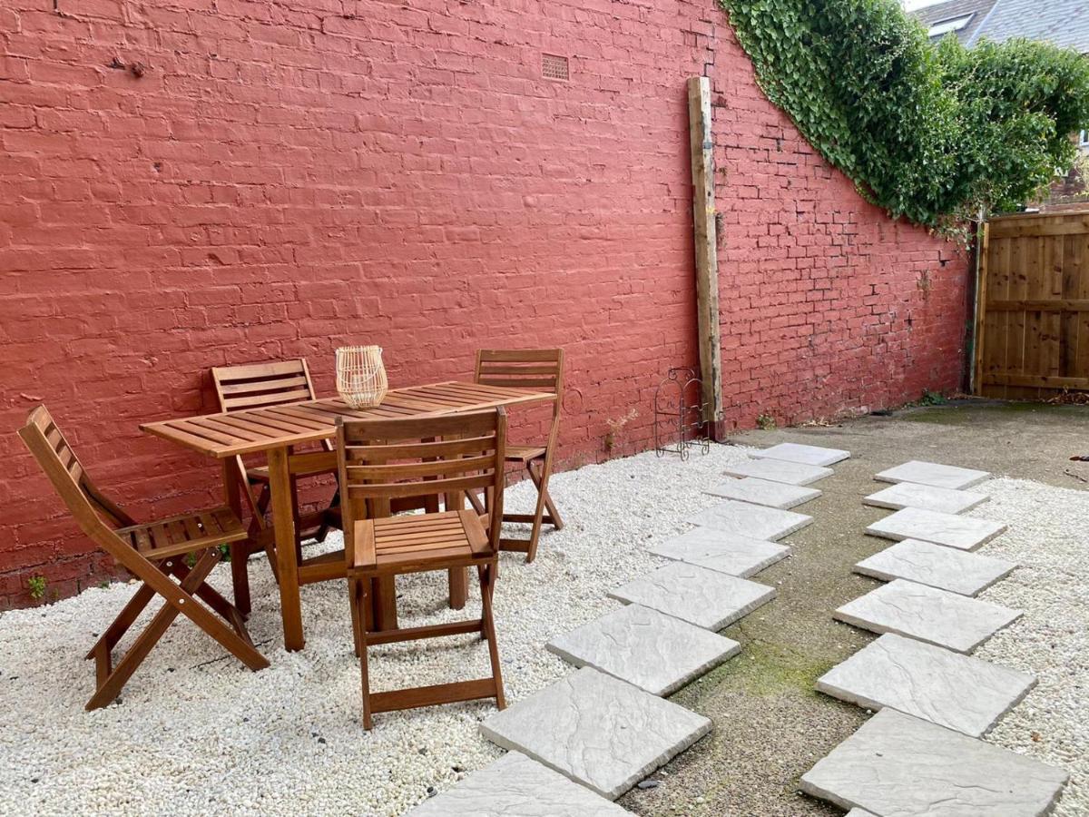 50 Biddlestone Road Heaton *