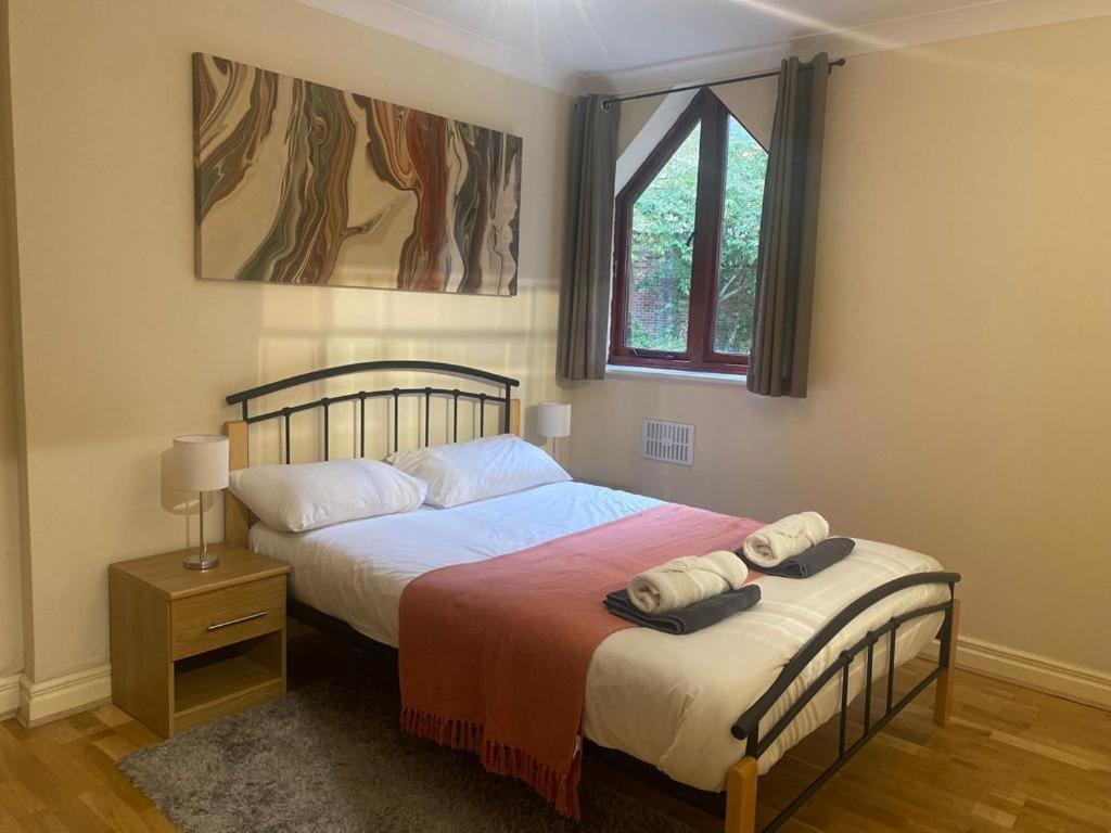 Alexander Apartment *