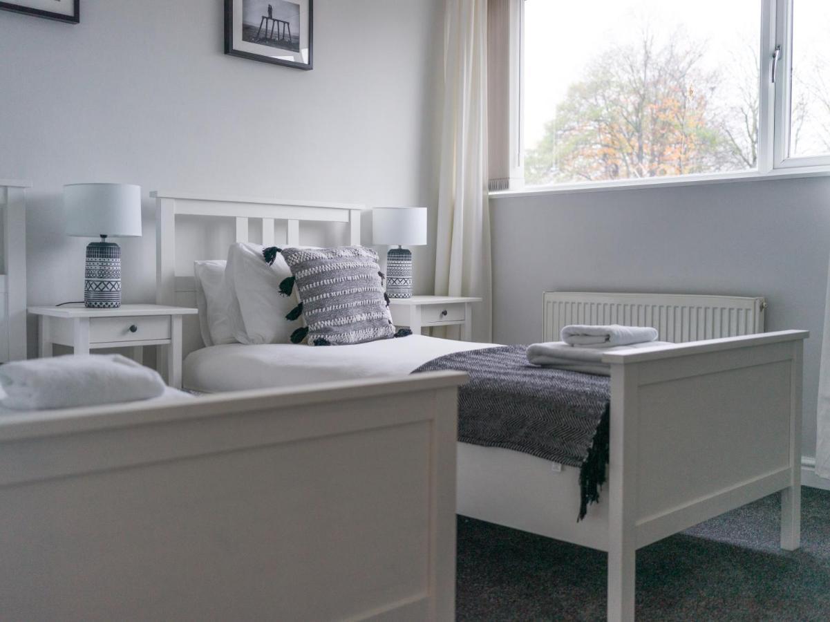 Howick House - Large 3 Bedroom House, Gosforth Newcastle upon Tyne