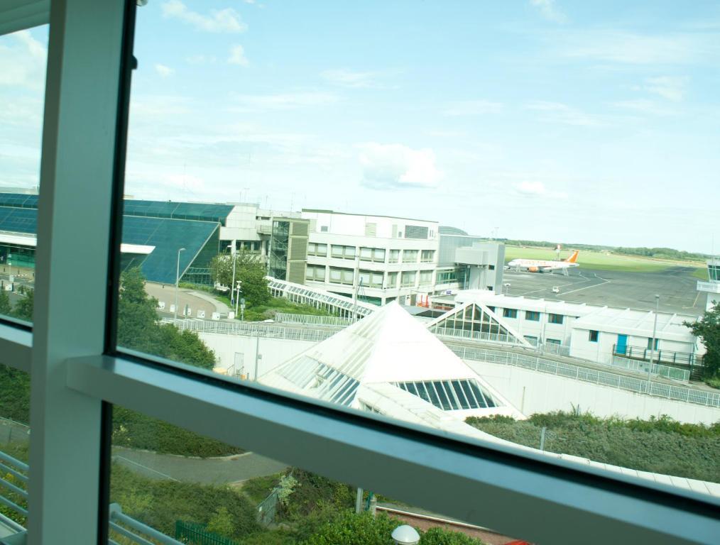Hotel Britannia Airport 3*