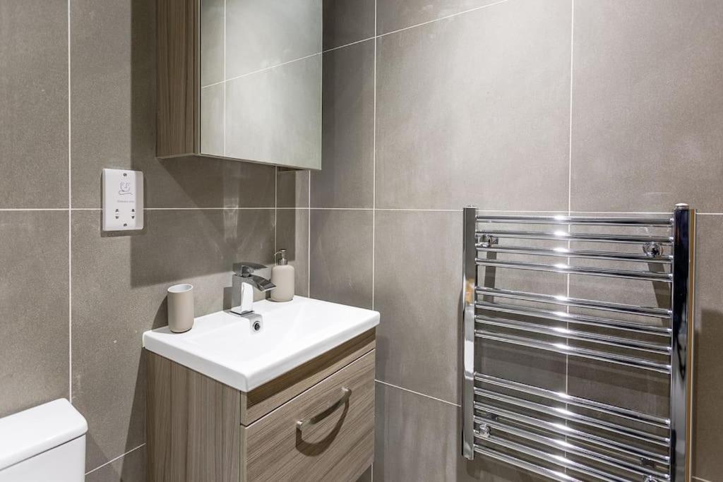Stylish Duplex 5 Min From Centre Apartment Newcastle upon Tyne