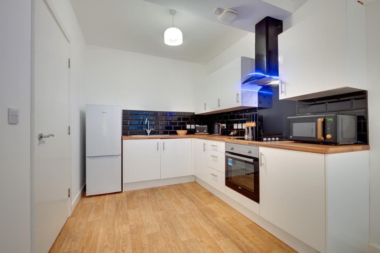 Charltons Bonds 1a By Week2week Apartment *