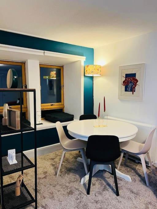 Apartment Flat Ideal For Work & Leisure