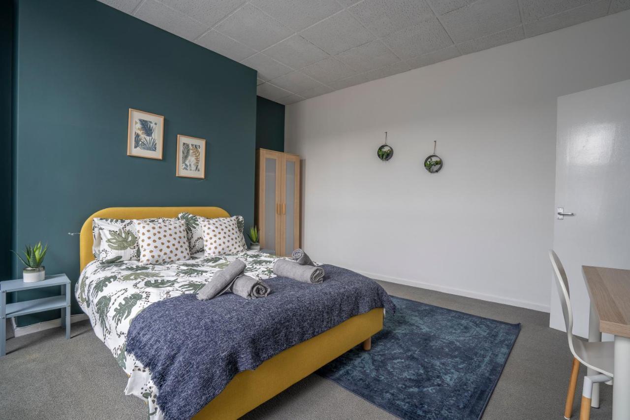 2 Bed-town Centre-free Parking *