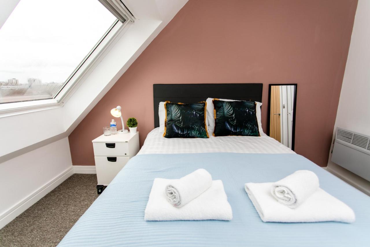 Apartment Fab 2bedroom Apartment- Free Parking, 5mins From Centre, Portland Rd Ne2 1dj *