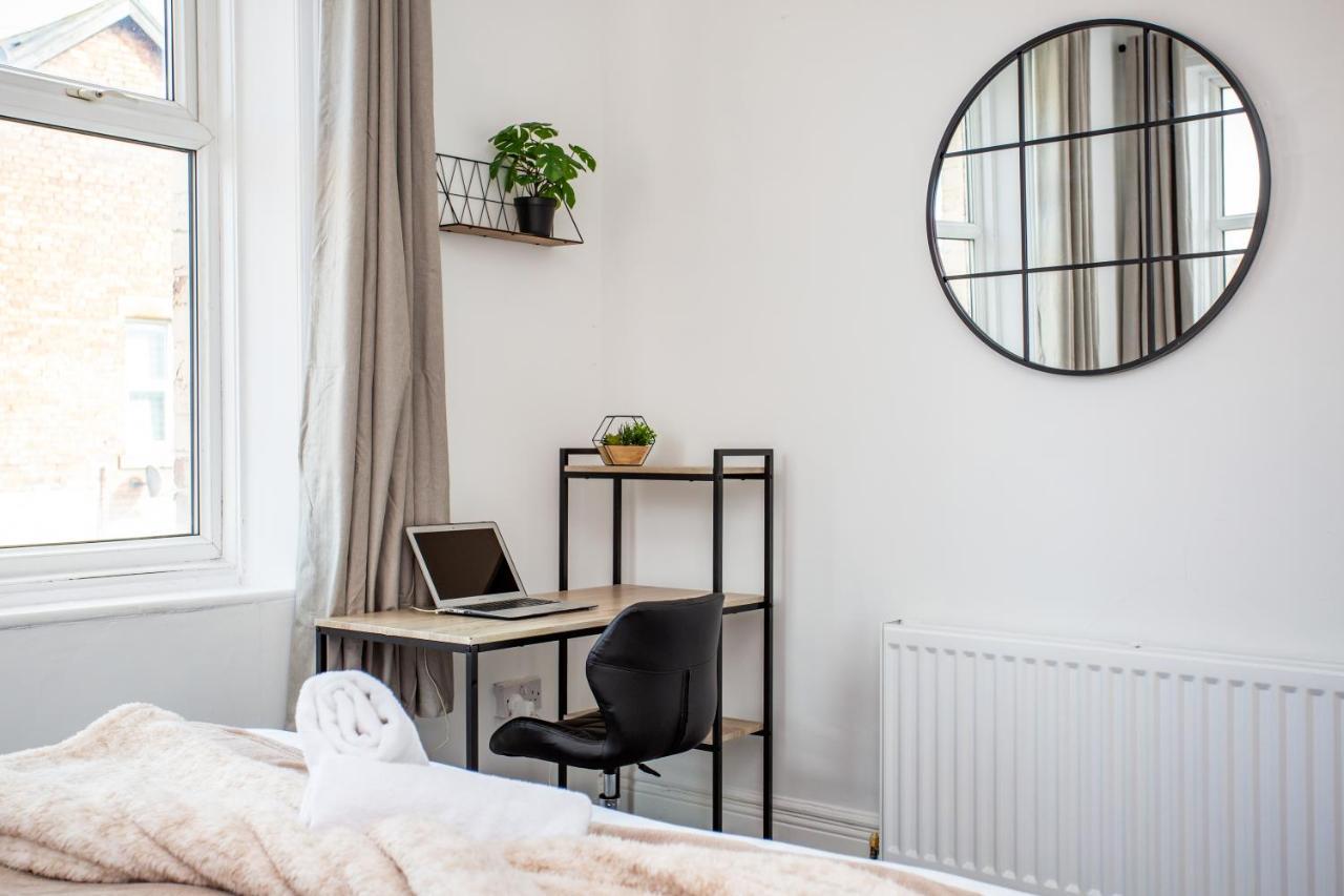 Heaton Retreat Modern & Spacious Staycation *