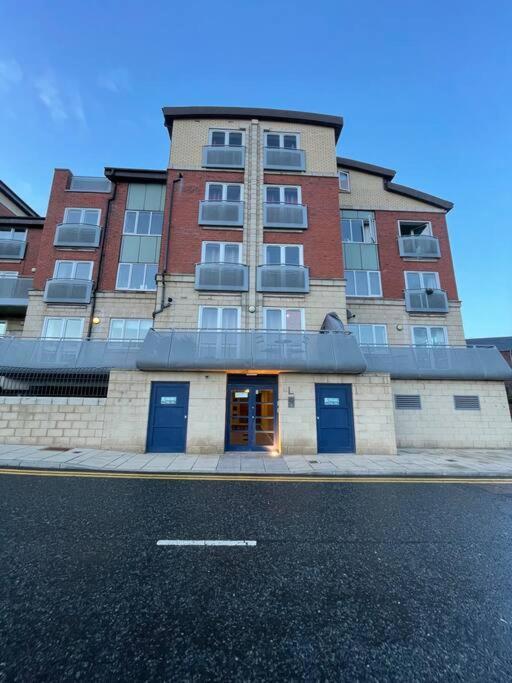 Stunning Flat By Quayside With Balcony!! Apartment