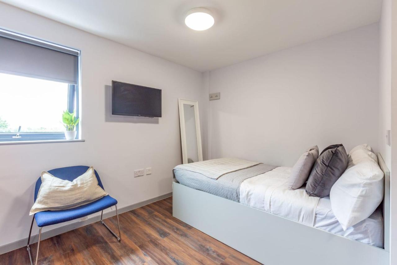 Ensuite Bedrooms With Shared Kitchen And At Marshall Court In Apartment Newcastle upon Tyne