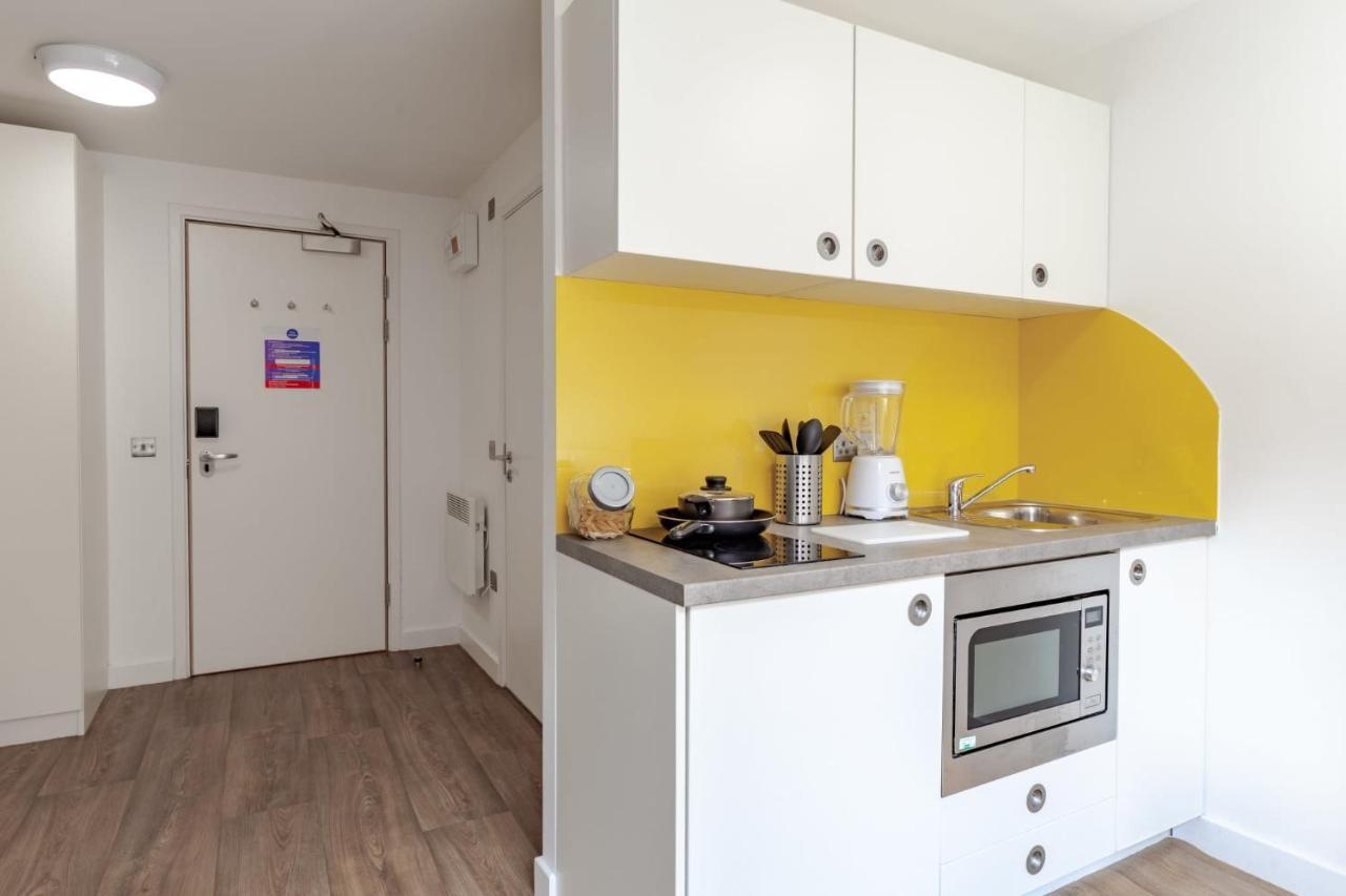 Apartment For Student Only Classic Studio At The Glassworks Near City Centre