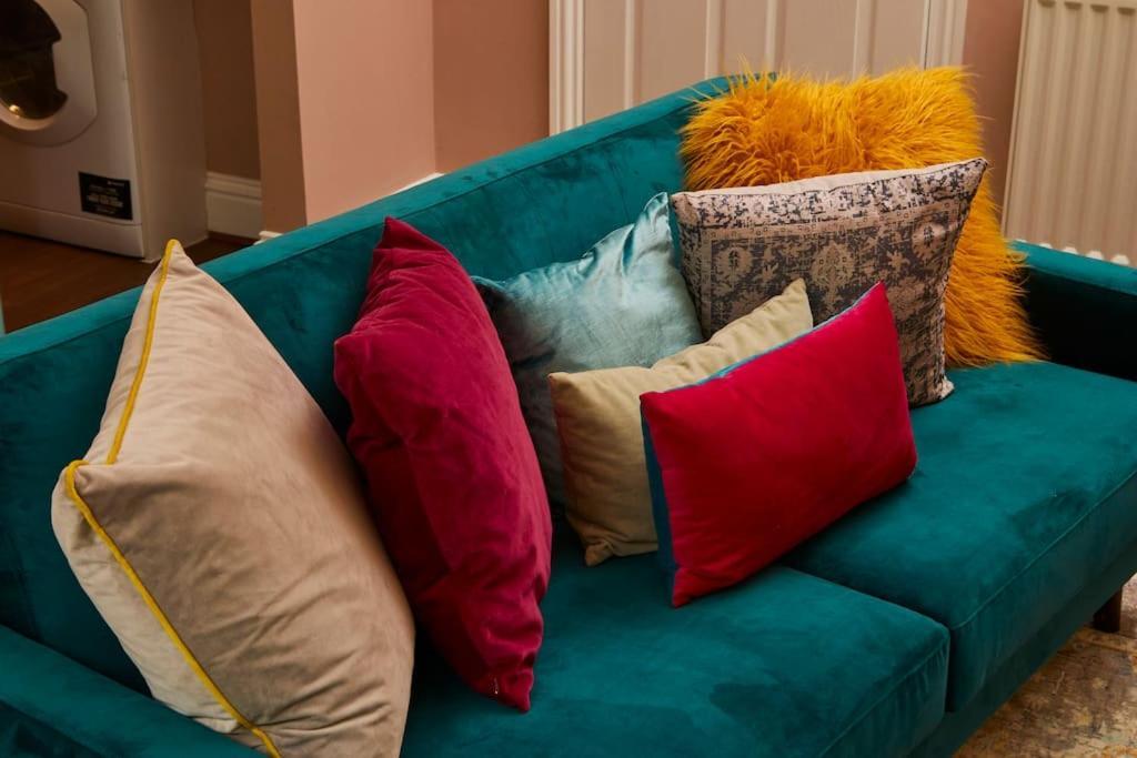 Lovely Chique Abode - Sleeps 4 - First Floor Apartment Newcastle upon Tyne