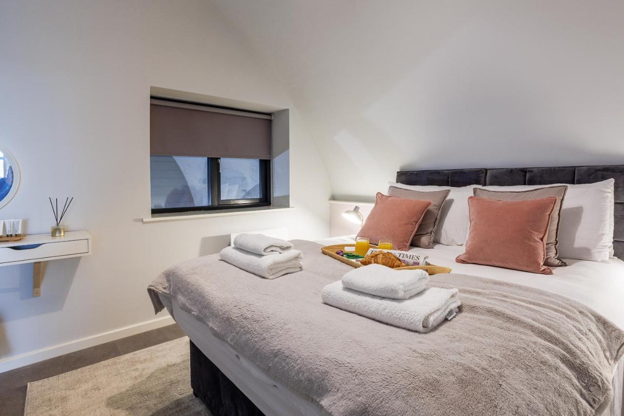 Apartment Luxury 5 Min To Centre*free Parking *