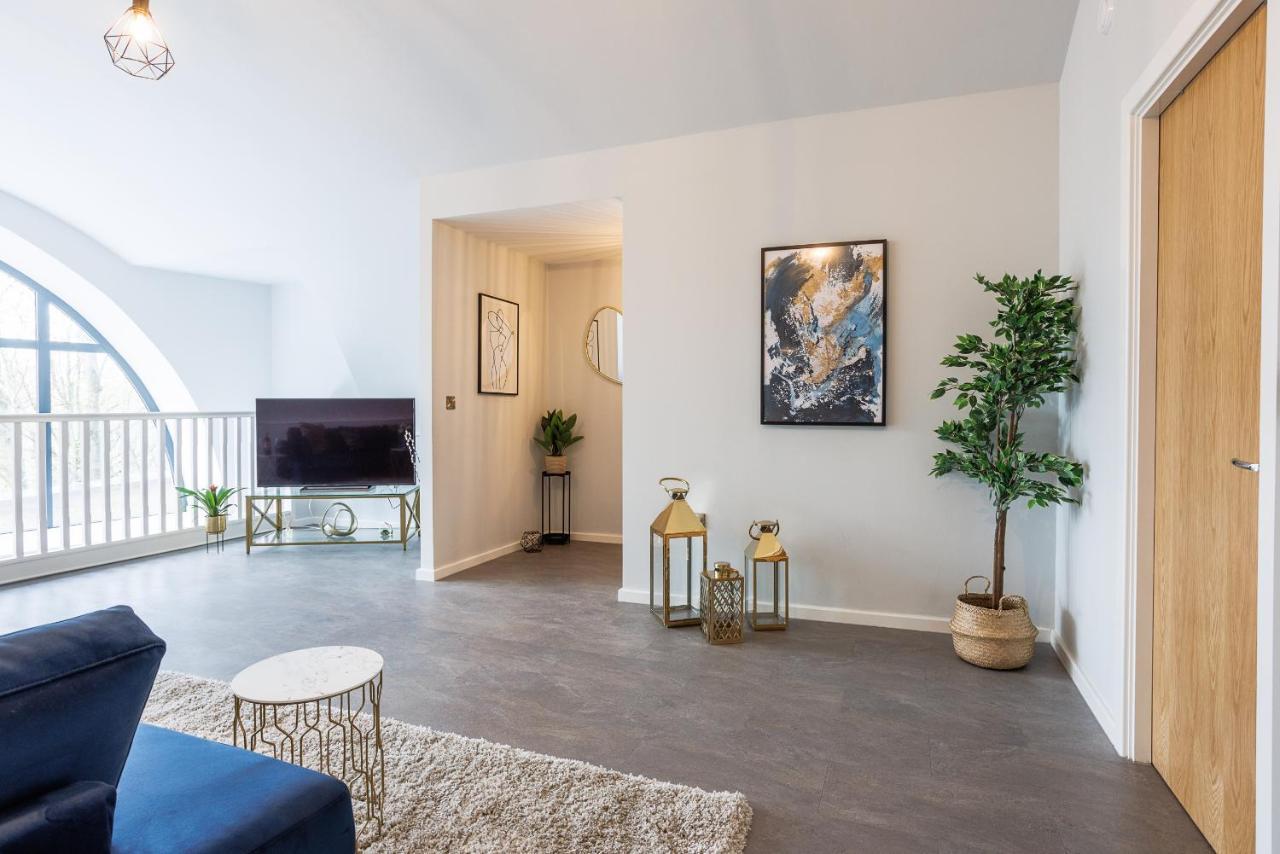 Luxury 5 Min To Centre*free Parking Apartment