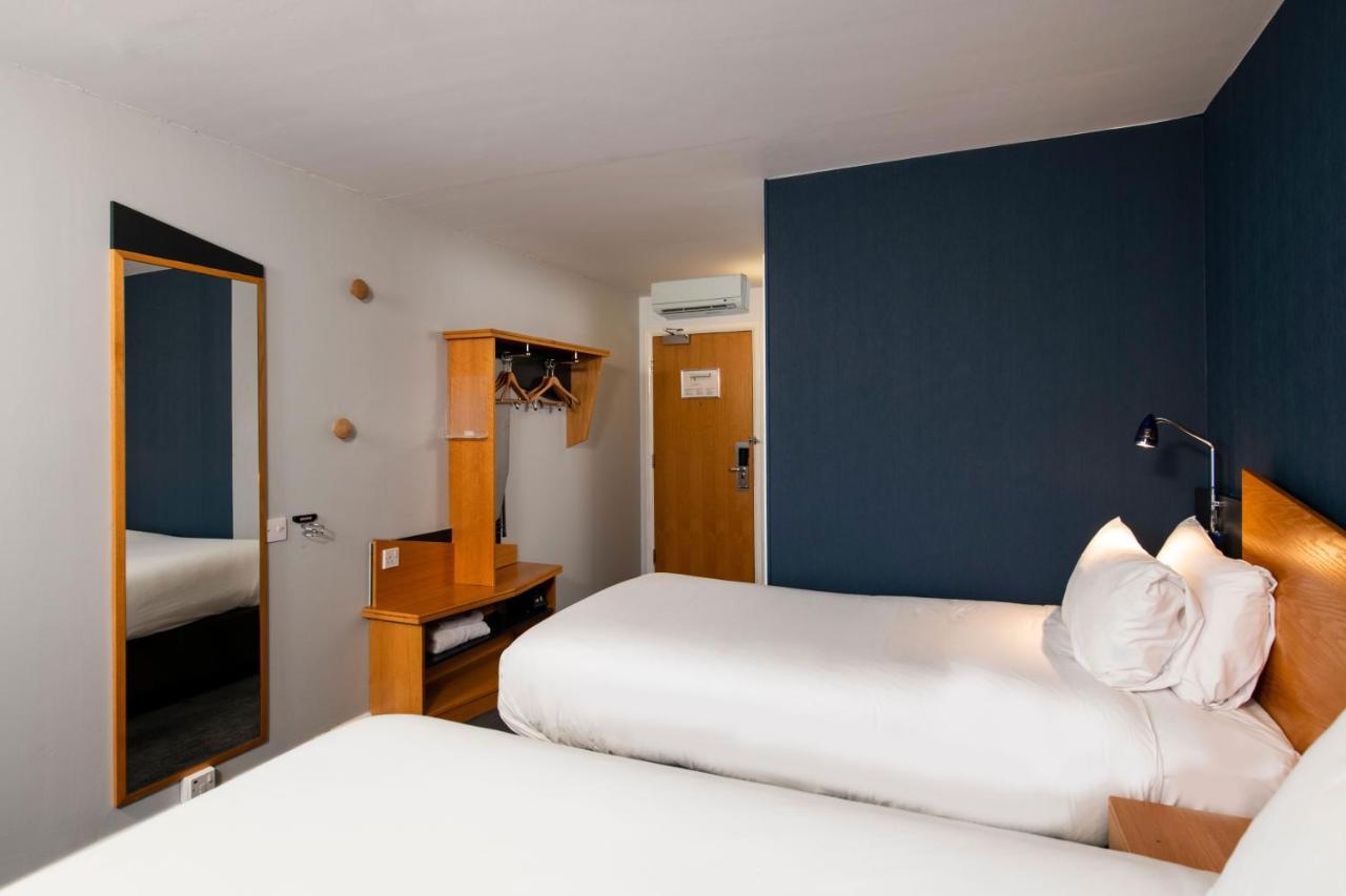 Express Centre By Ihg Hotel